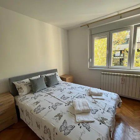 Minutetoriver Apartment Belgrado Esterno foto